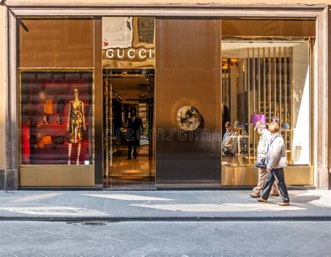 gucci outlet florence italy|gucci outlet in rome.